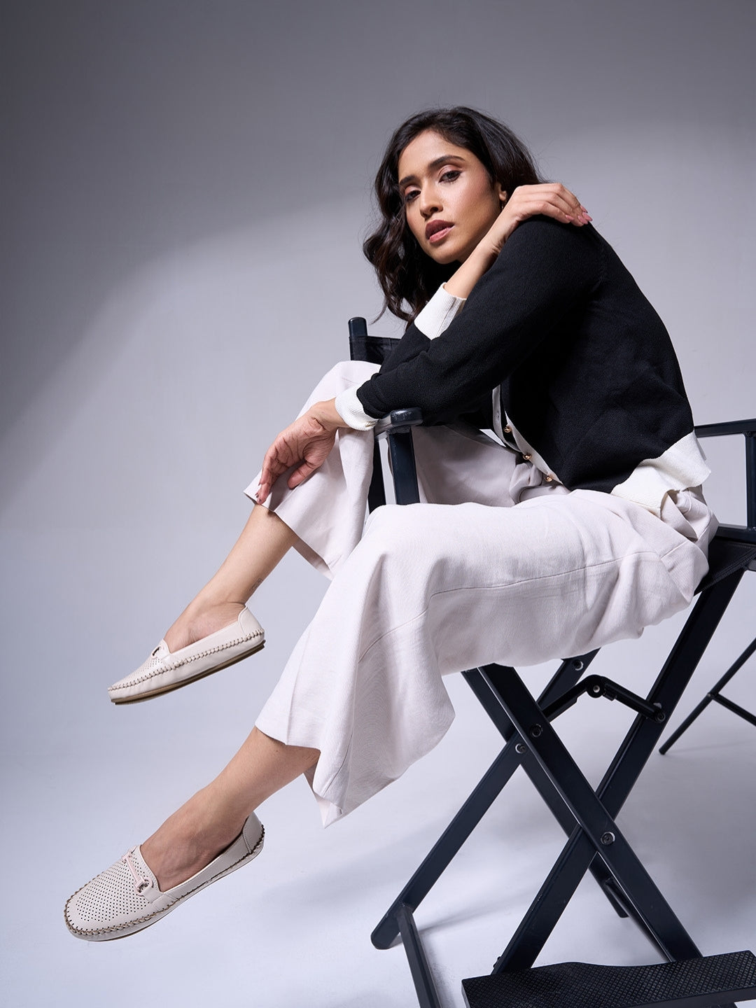 Women's Cream Soft & Flexy Loafers (IU2003)