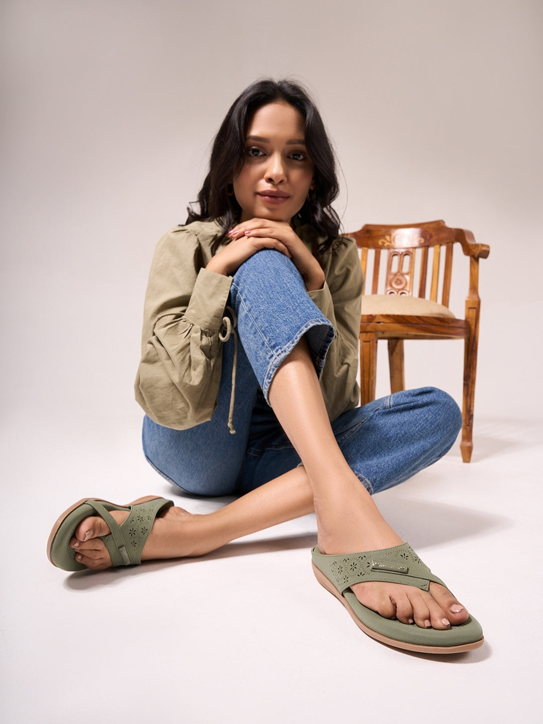 Women's Olive Thong Sandals (IU6009)