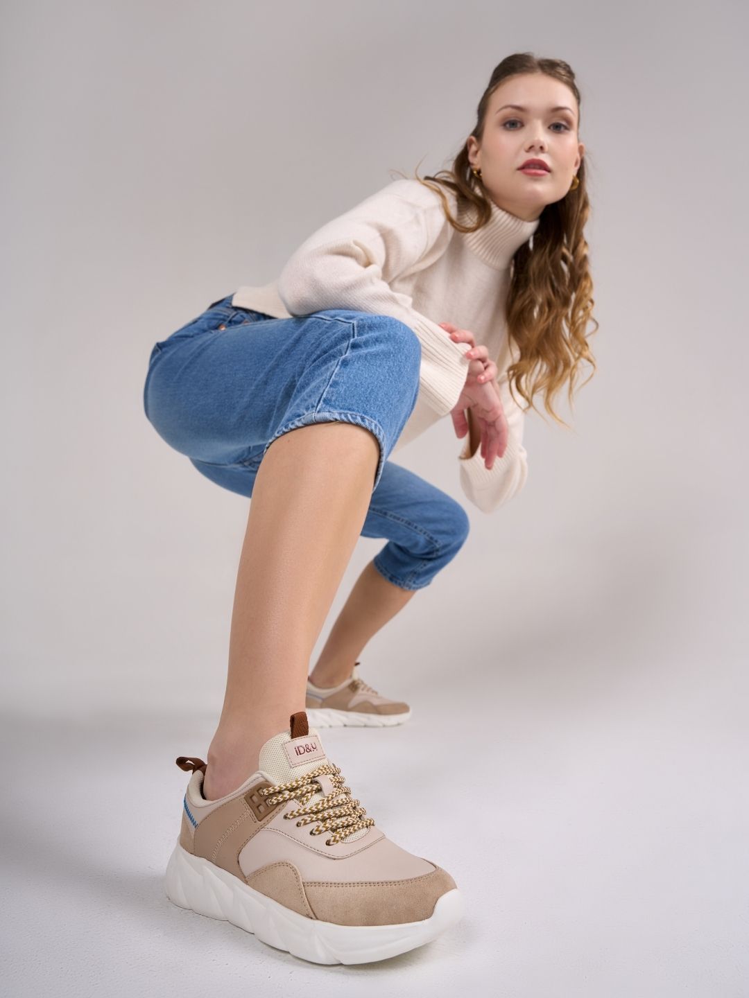 Women's Nude Cream All Seasons Wearing Sneakers (IU1005)